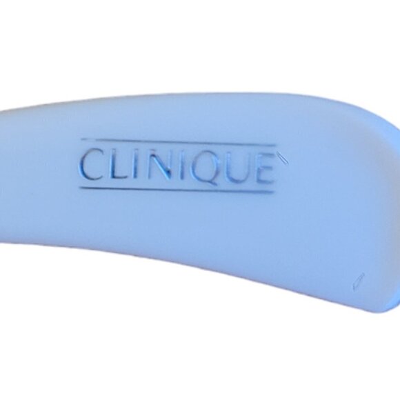 Clinique Vintage Wide Tooth Detangling Comb - Picture 3 of 4